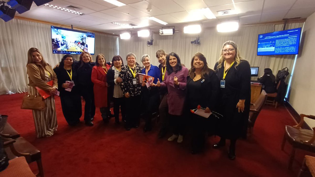 fc2condon's tweet photo. 💜 El trabajo de base es trabajo de primera línea. ¡Hagámoslo más visible!
El 10 de septiembre, @icwchile y Fundación Magreb participaron en la Comisión de Mujer y Equidad de Género en Santiago, defendiendo el condón femenino (interno) como una política pública clave! https://t.co/A28TzgKqdh