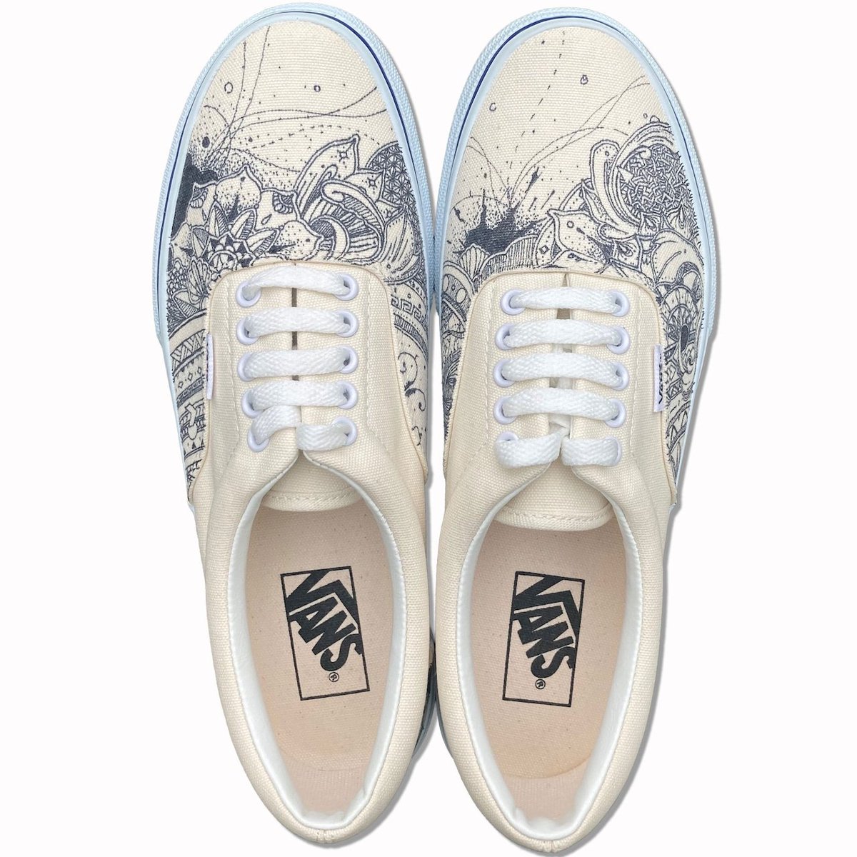 RADGAMES_WRO's tweet image. 【HELP NEEDED】
Please help me out to sell my "Hand Paint Customed Kicks".
I do have EMS shipping option on EC store.
I'll perform 120% on each pairs.
If you like it or if you know some one who might like it, please order one.
Best regards.
#customvans
store.famdmsd.com/categories/689…