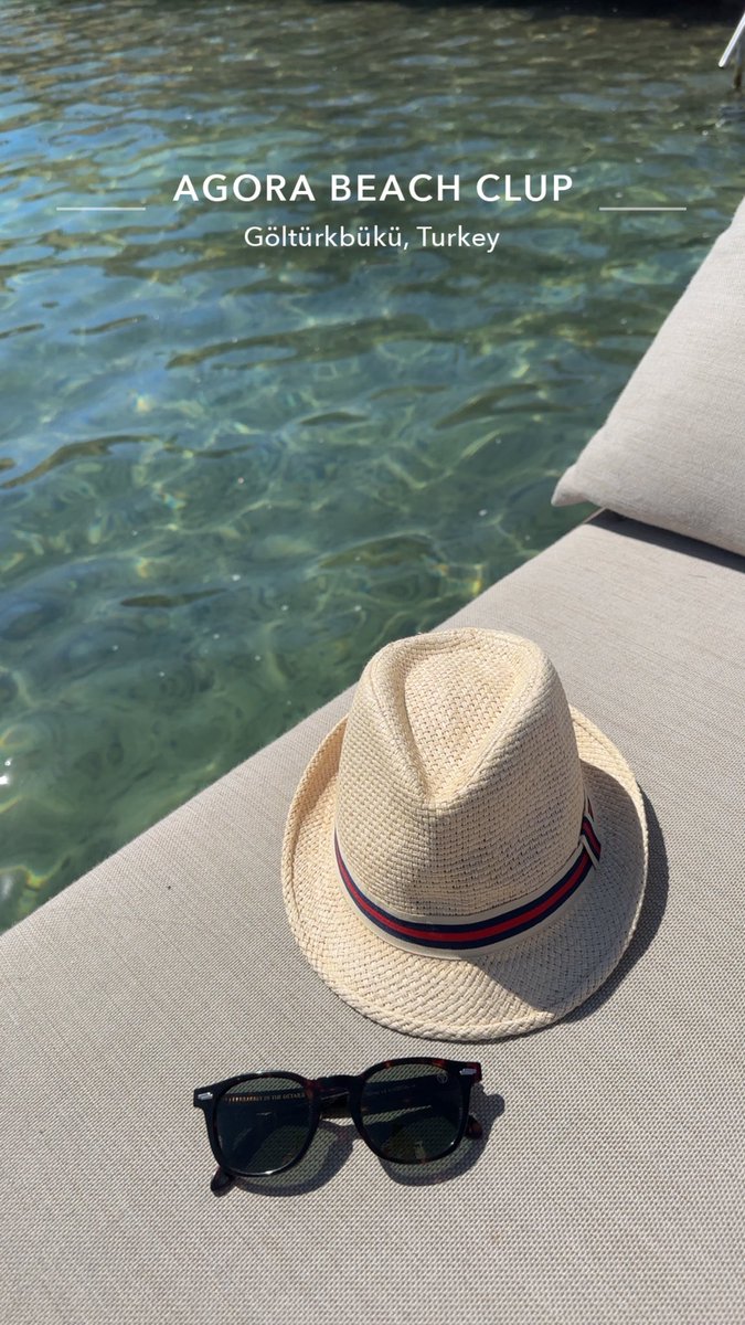 ليس كلُّ بسيطٍ ساذجًا، فالأشياءُ البسيطةُ هي ذاتُ عمقٍ في حدِّ ذاتها.

سعود الحميدي