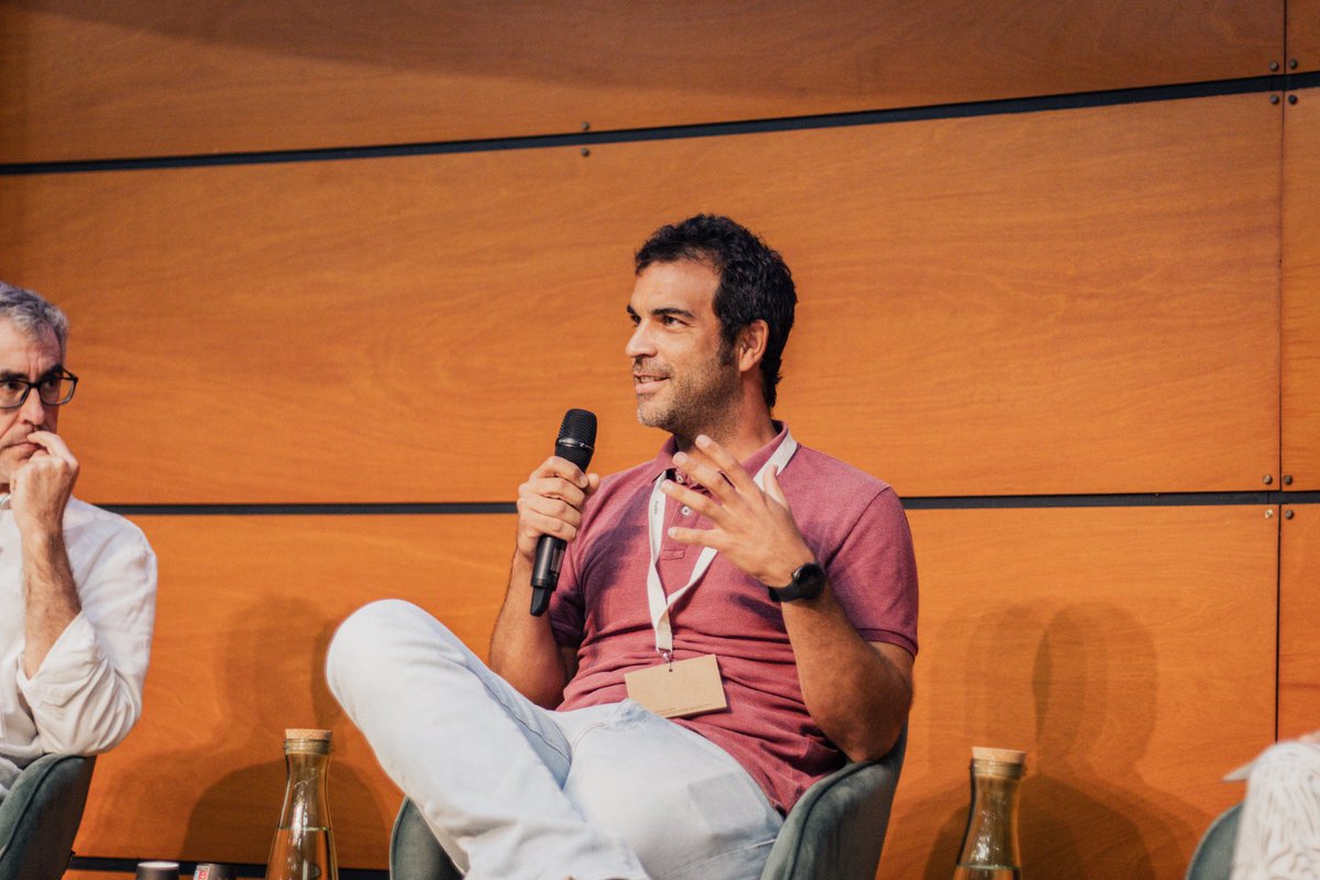 Participan: 
 
🗣️Javier Alejandre, técnico de la <a href="/UPA_Federal/">UPA</a> 
🗣️Daniel Sacristán, profesor permanente laboral del departamento de Biología Vegetal - Área Edafología de la <a href="/UV_EG/">Universitat València</a>
