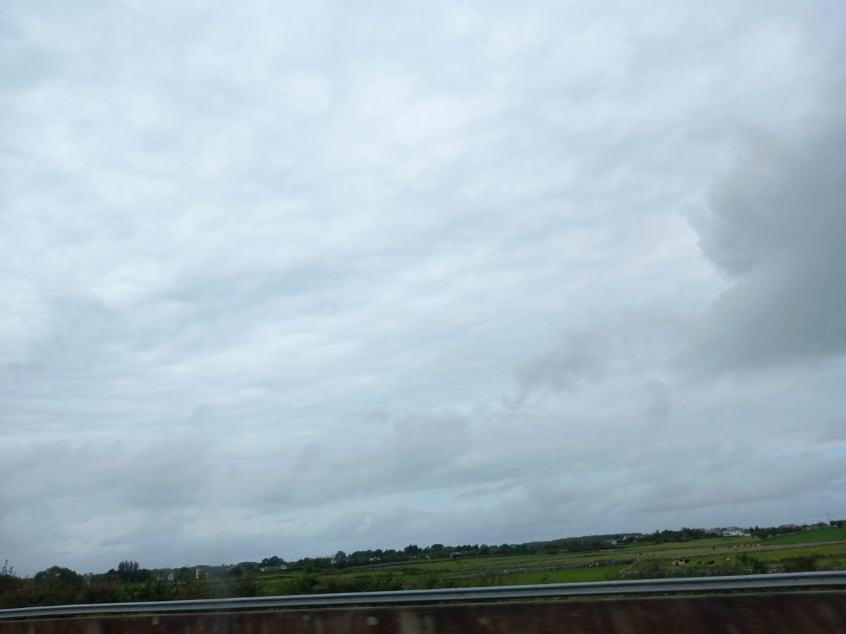 djtgoodie's tweet image. This is the edge of the rain (cough) system across SE Ireland and heading to NE England.
#WeatherModification
#Geoengineering
#LookUp