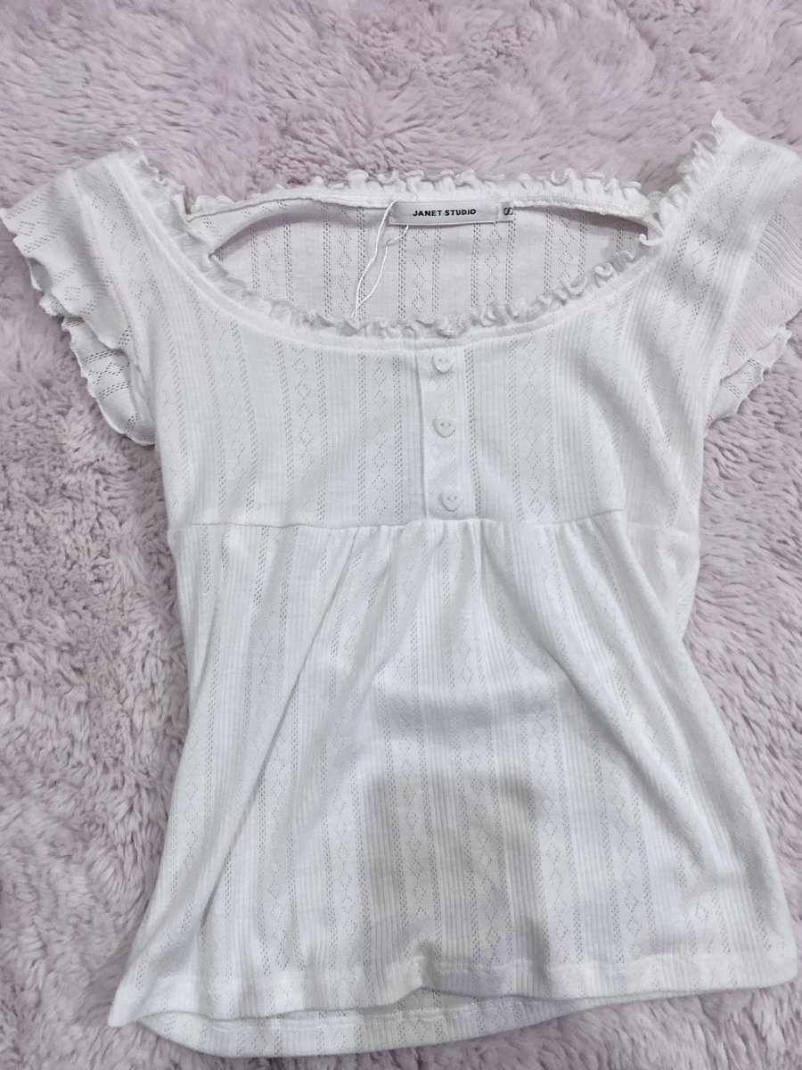pilnkky's tweet photo. ໒꒱ ﾟ⋆ ݁ ส่งต่อ Janet studio 🎀
-  390฿ size S
 ใส่1ครั้ง
(from580฿) ในเว็บหมดแล้วน้าหายากมากๆ
#ส่งต่อcintage  #ส่งต่อเสื้อผ้ามือสอง #cintageส่งต่อ #ส่งต่อเสื้อผ้า #cintage #cintageส่งต่อ #ส่งต่อเสื้อมือสอง  vgh stylist 
Cintage https://t.co/IlDMYq9qei