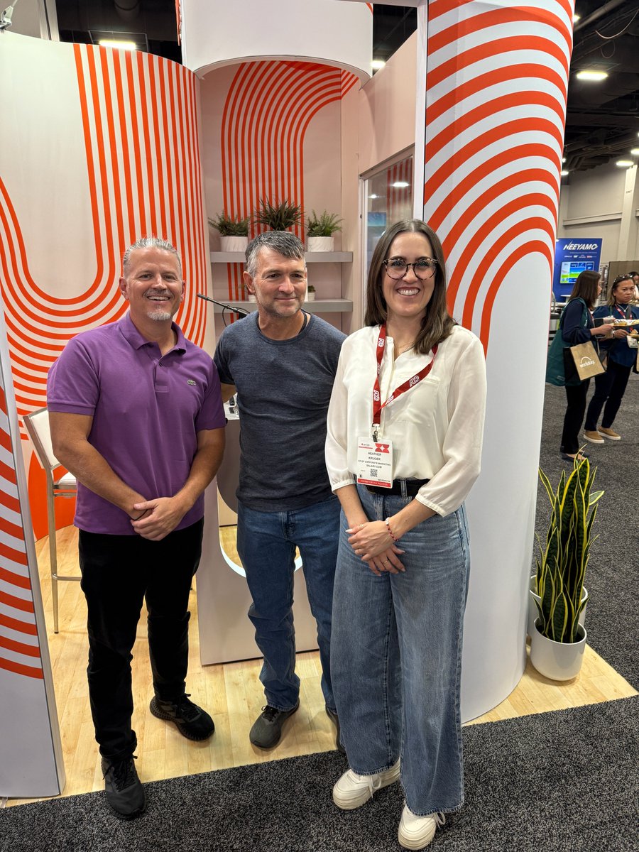 PeteTiliakos's tweet image. Thank you to all of the HR tech leaders, disrupters, and OG&apos;s at #HRtechConf that joined us on #TheSource by @DailyPay!