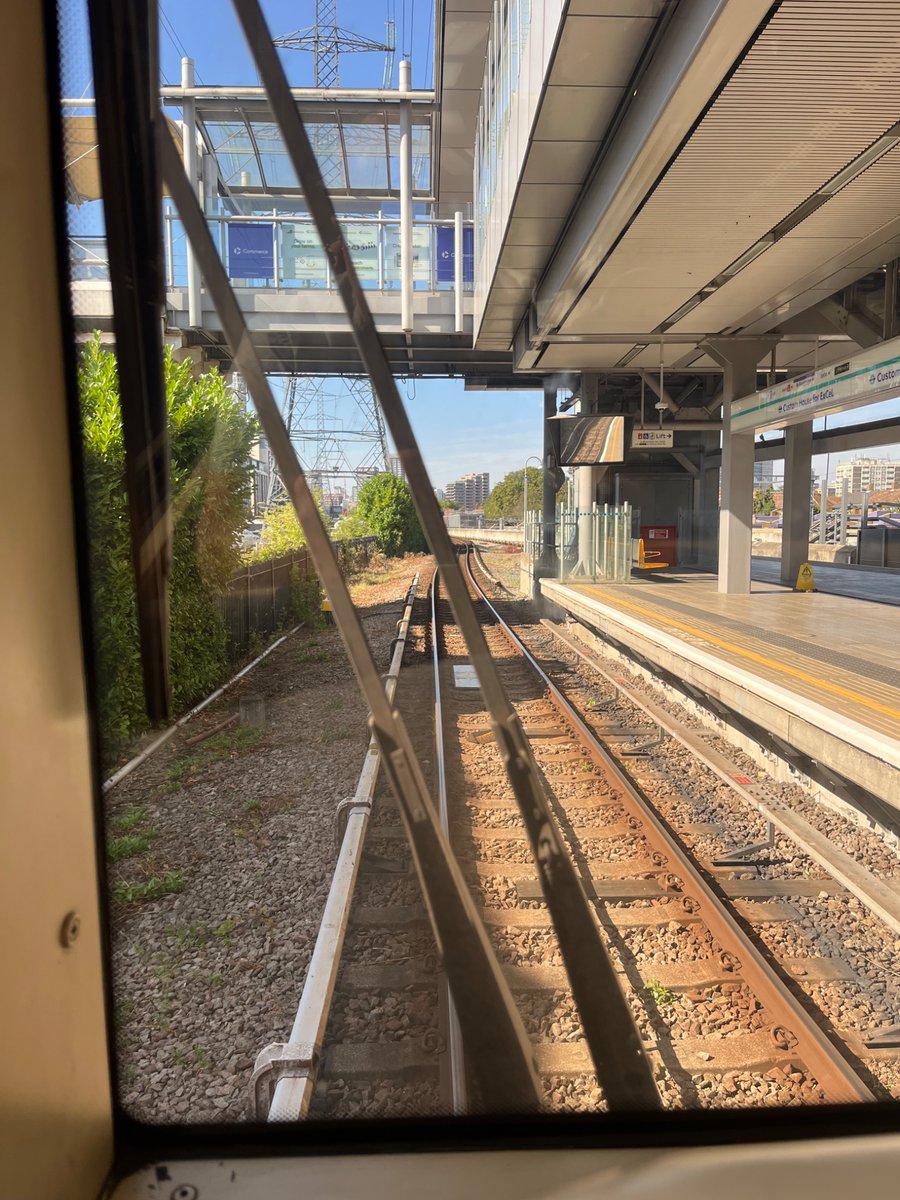 I’ll trump your best seat on a bus 

<a href="/London_W4/">Alastair Hilton</a>