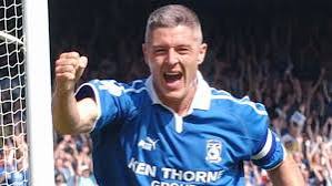 ACEcast_Nation's tweet photo. Its here ‼️
Looking forward to welcoming back #CardiffCityFC legend Kav back to the capital for our latest @ACEcast_Nation x @CCFCWorld Presents #CityLegends Event at Splott Cons tonight 🗣⚽️
In partnership with #SolarHouse & Sponsored by @ClassicshirtCDF
The raffle prizes are ready & as always they are waiting for a legends signature
£5 for a strip of 5 tickets, if you can't make the event contact @Azaccfc81 to get yours
Rest of you, bring cash & see you there
Meet n Greet tickets arrive for 630pm
Main Show Part 1 745-8pm start
Cardiff Classic Shirts Auction around 845pm
LIVE Q & A - 9pm ish
See you there 🔵⚪️🟡