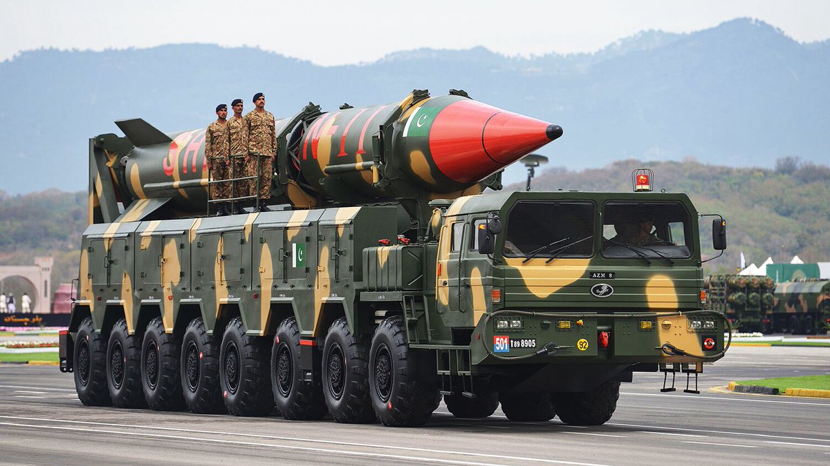 itswpceo's tweet image. BREAKING 

Pakistan will make Nuclear Weapons available to Saudi Arabia under a newly signed defense agreement

There are a total of 9 countries in the world that have nuclear weapons..

1.🇷🇺 Russia – 5,449
2.🇺🇸 USA – 5,277
3.🇨🇳 China – 600
4.🇫🇷 France – 290
5.🇬🇧 UK – 225
6.🇵🇰…