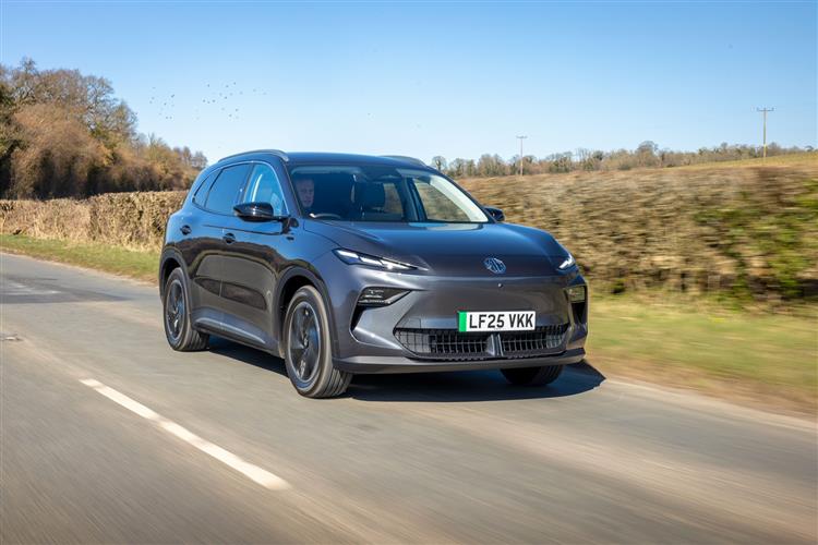 motaclarity's tweet image. MG&apos;s brand-new S5 EV is the latest addition to the #Motability Scheme 🚗⚡

Replacing the ZS EV and MG5 estate, this sleek electric SUV promises to be @MGmotor &apos;s answer to the Kia EV3 and Skoda Elroq.

We put it to the test🔗 motaclarity.co.uk/news/new-mg-s5…

#MGS5EV #MotabilityScheme