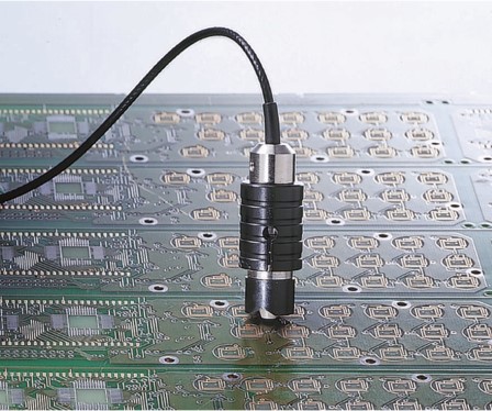 🦾 Power of the probe - the heart of our measuring devices. ❤️ The heart of our electromagnetic measuring systems is the probe! It generates the measurement signal, which is subsequently evaluated. Selecting the right probe is crucial for the quality of the measurement result. We