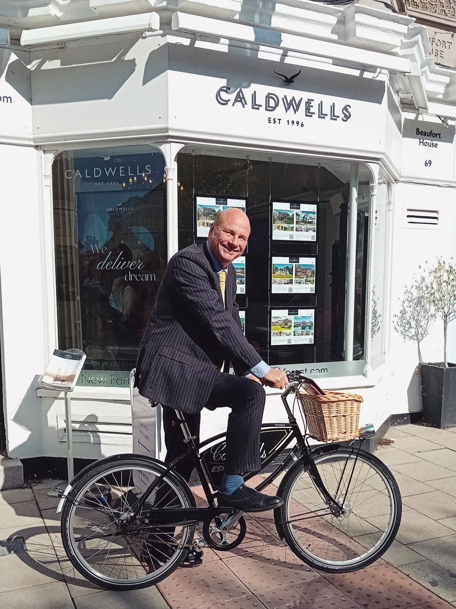 Nothing like a (branded) bike ride in the sun to your next appointment - stylish and sustainable! 🚲☀️ 
.
.
#property #ecofriendly #pedalpower #lymington #newforest #propertyexperts