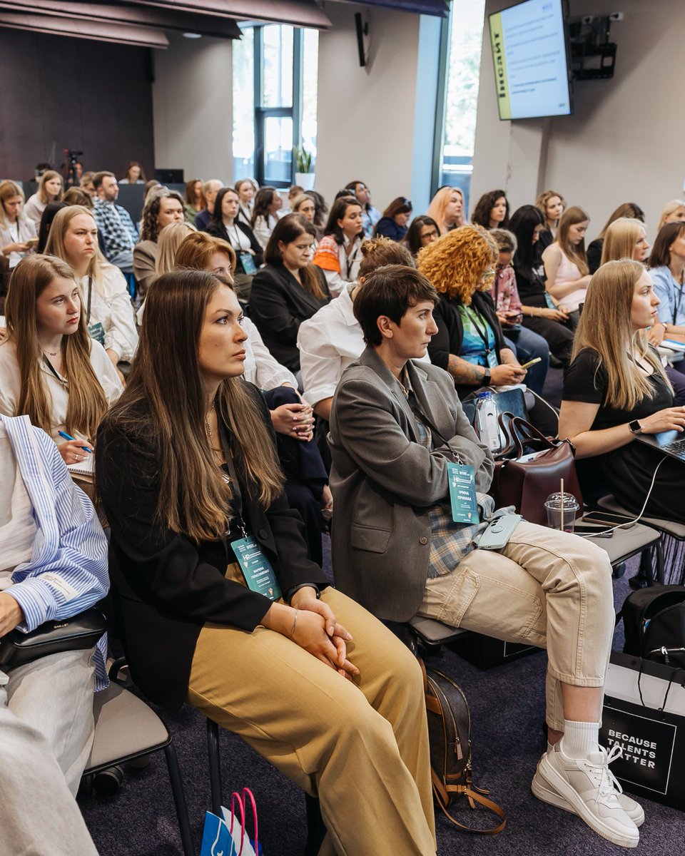 SupportYourApp's tweet image. Learning and bringing the best practices to our team — that’s what drives us every day 😍
We recently had the pleasure of attending the HR Marketing & Employer Branding Conference, a space full of fresh ideas and actionable insights.
Key takeaways ➡️ linkedin.com/feed/update/ur…