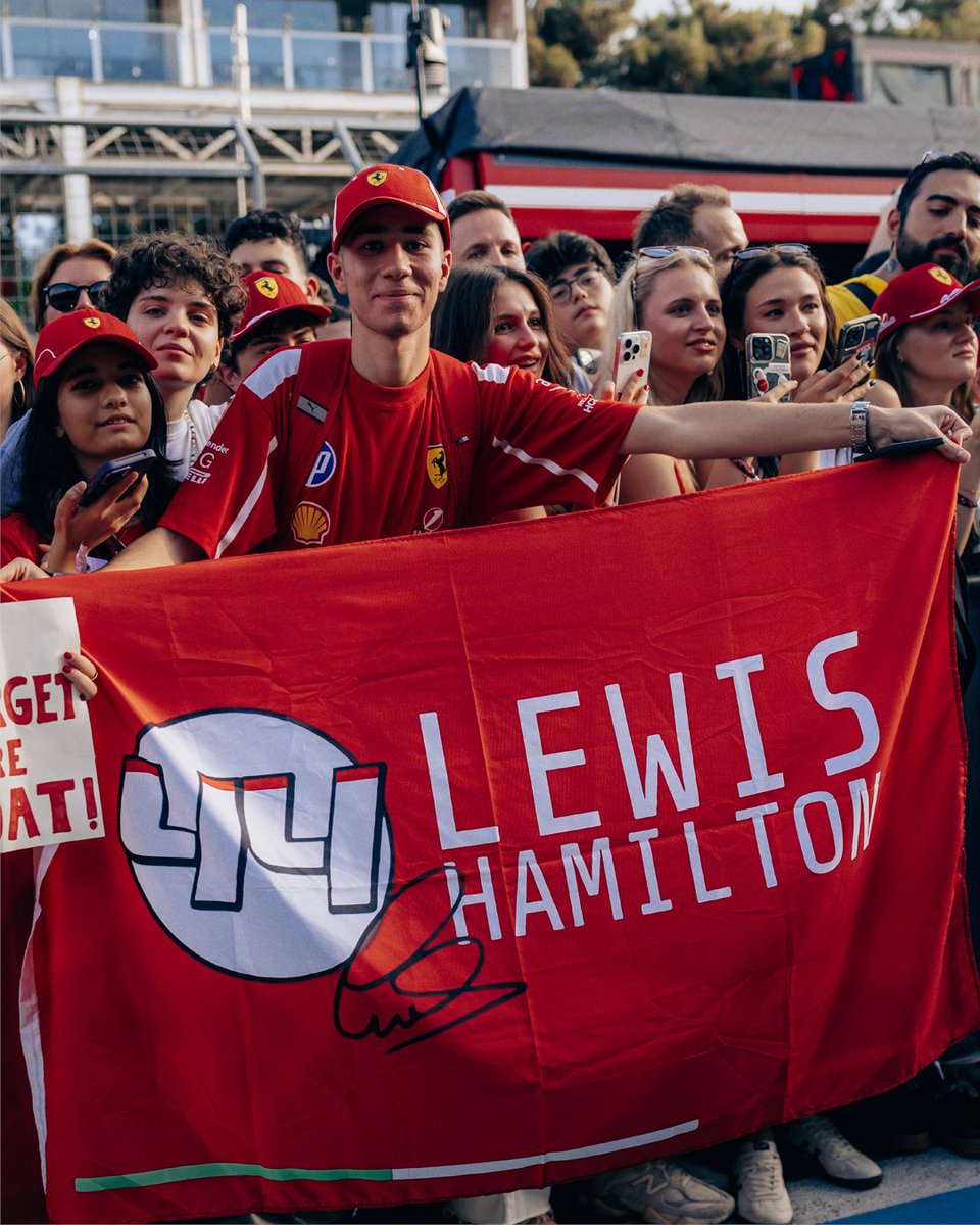 ScuderiaFerrari's tweet photo. Tifosi passion around the world remains unmatched 🙌 https://t.co/Ffn3QdmXCK