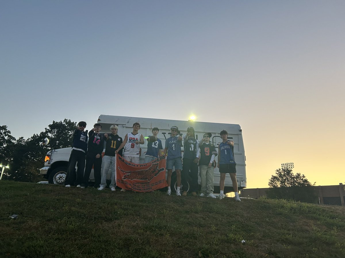 WAKE UP ITS GAMEDAY!!! Wear a jersey and BE LOUD #beatsteds #4peat