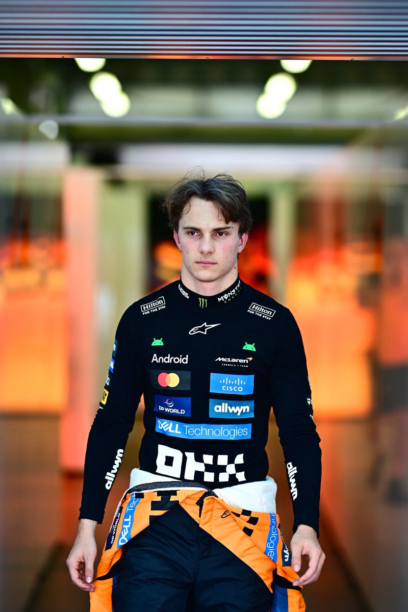 Baku photos are serving ✨✨