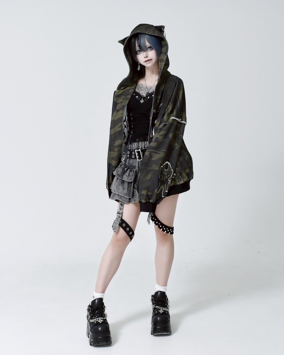 👁‍🗨REFLEM(レフレム) NEW ARRIVAL 猫耳ZIPパーカー ¥19,580 9月20日