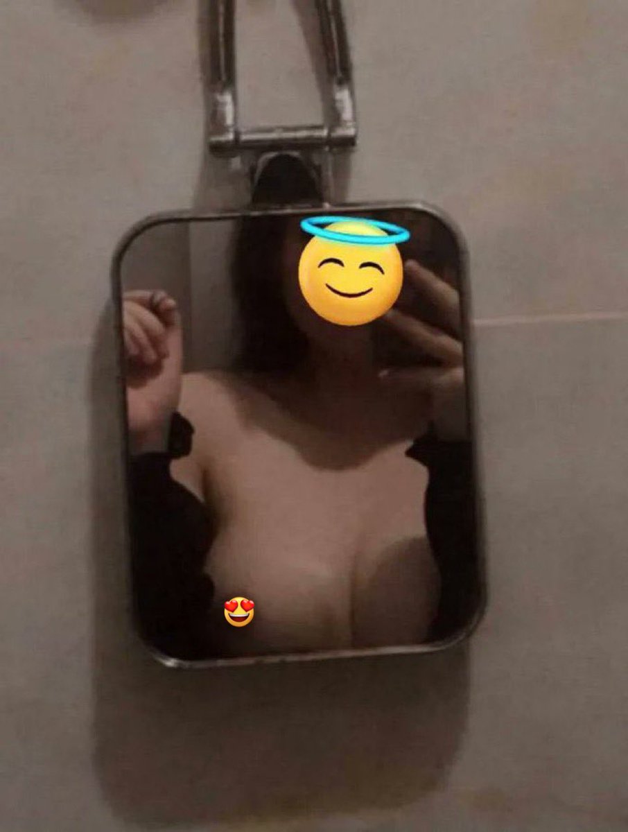 stooo99's tweet photo. Lên kèo đụ ib e 👉  https://t.co/ThSs0ULN7v https://t.co/98NoK948Nl
