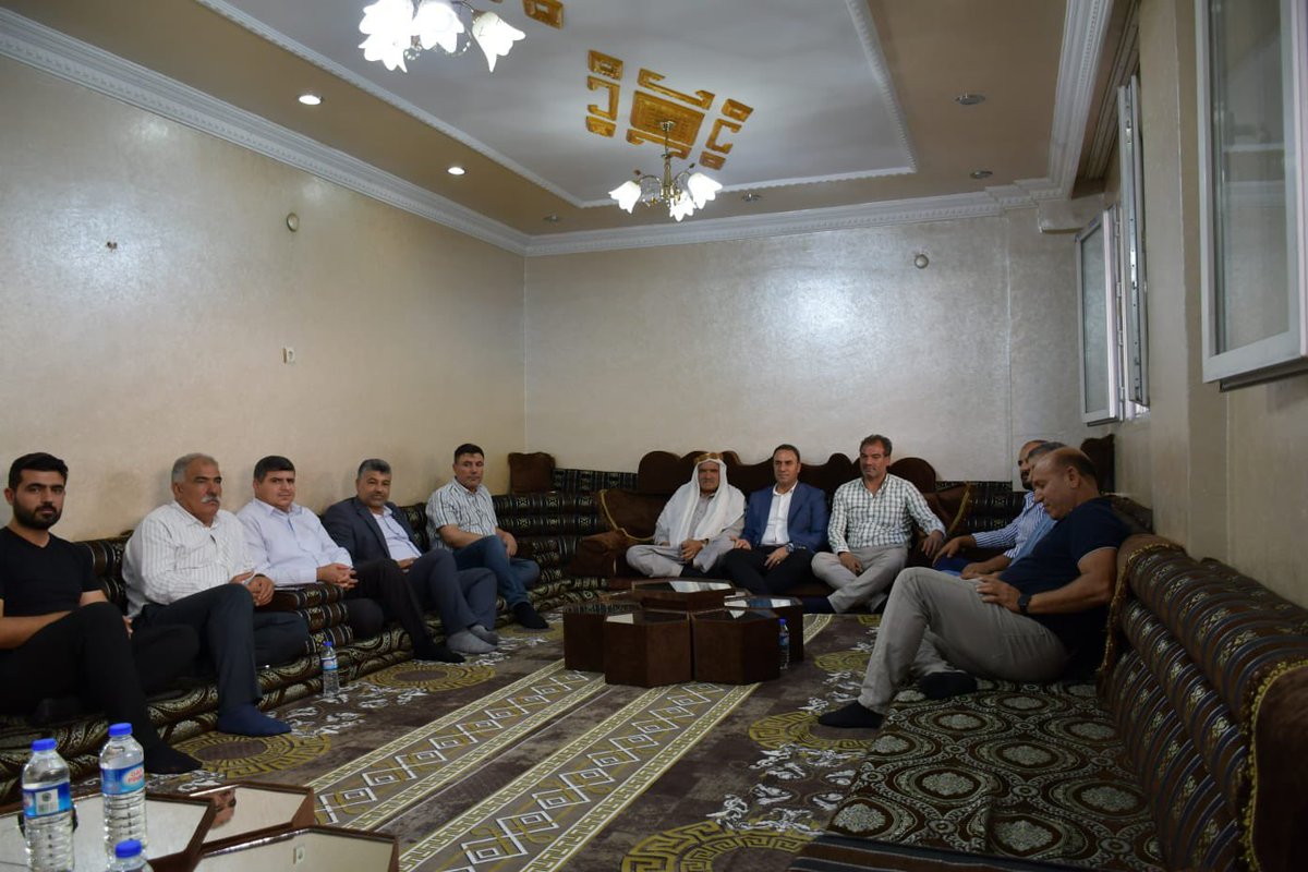 📍HAYATİ HARRANİ MAHALLESİ

İlçe Başkanımız Süleyman Elgün, İlçe Belediye Meclis Üyelerimiz ve İlçe Yönetim Kurulu Üyelerimiz, Hayati Harrani Mahalle Muhtarı Fethi Kaya’yı ziyaret ettiler. Kendisine çalışmalarında başarılar diliyor, göstermiş oldukları ilgi ve alakadan dolayı