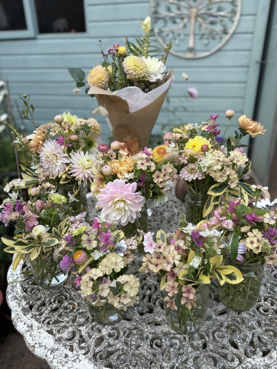 Final view of the pastels! Now collected by a happy customer 😅