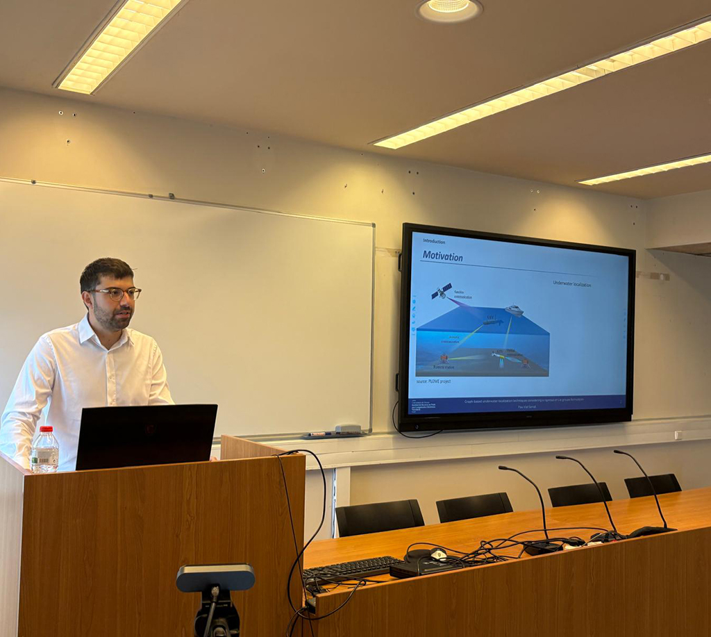 ViCOROB's tweet image. 🎓👏 Congrats Dr. Pau Vial Serrat on successfully defending your PhD thesis on graph-based underwater localization at VICOROB #UdG, supervised by Marc Carreras &amp;amp; Narcís Palomeras. 

🌊🤿 #PhDDefense #UnderwaterRobotics