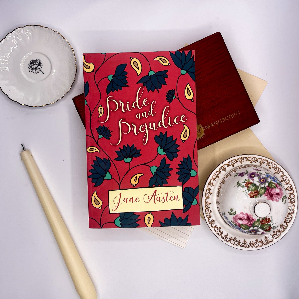 It is a truth universally acknowledged…
From the wit of Elizabeth Bennet to the brooding charm of Mr. Darcy, Pride and Prejudice remains one of the world’s most loved romances.
Revisit the classic or fall in love with it for the first time. bit.ly/4lwSnho