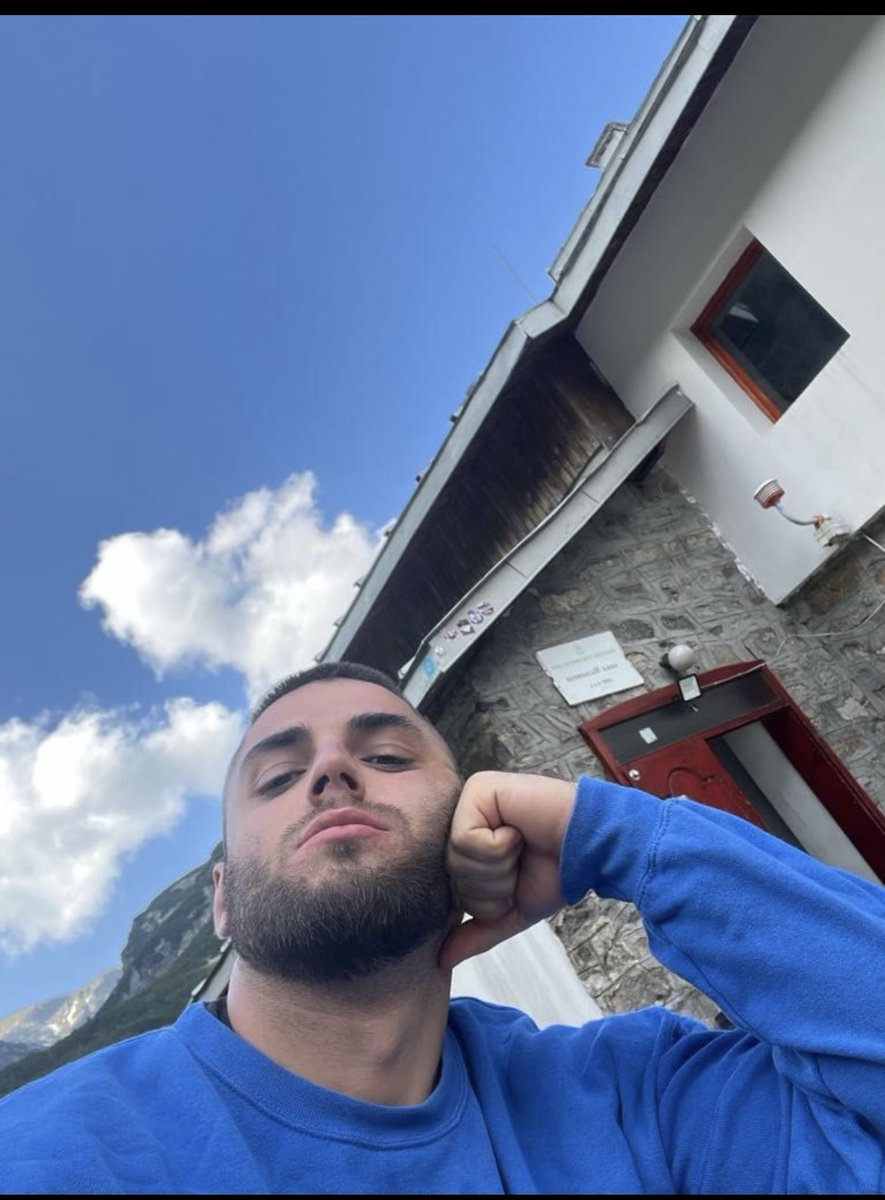 ХхХХ tweet media