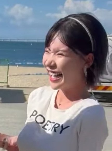 rappaoyaji1986's tweet image. えーっと…
左が高市早苗で
右が深田えいみであってましたっけ？