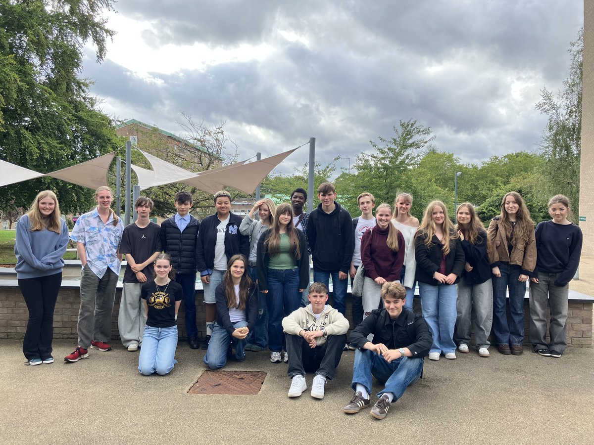 📚 On 18th Sept, Y11–13 students visited <a href="/UniofNottingham/">Uni of Nottingham #WeAreUoN</a> for a Religion, Philosophy &amp; Ethics trip.

They explored lectures on AI ethics &amp; moral theory, toured the campus, and impressed staff with their engagement &amp; questions. 👏 

#DeLisleCollege #Philosophy