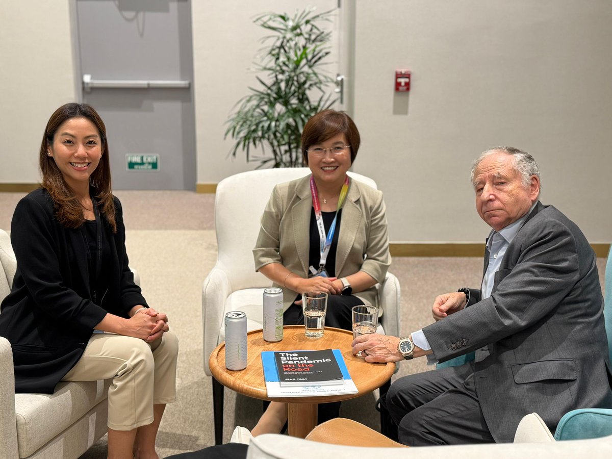Back in Bangkok 🇹🇭 to continue strengthening partnerships 🤝 and raising awareness on #RoadSafety. Had a fruitful exchange with <a href="/Friberg_Storey/">Michaela Friberg-Storey</a>, UN Resident Coordinator in #Thailand, <a href="/DrLiAilan/">Li Ailan</a>, WHO Representative, <a href="/UNThailand/">United Nations in Thailand สหประชาชาติในประเทศไทย</a>, and partners 🌏. Every step forward means more lives