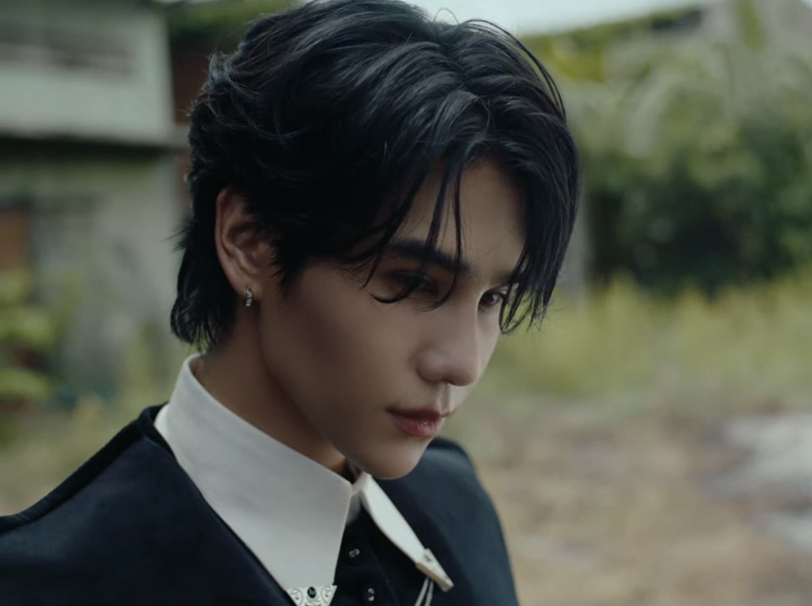 Jannik1836975's tweet image. เพลงงดีมากกก ฟังวนเวียนไปป เเต่ shot mv มาปุ๊ป สะดุดด ลุคนี้หล่อมาก แงง 🥹💕

youtu.be/Gcc1cu7jOsU?si…

#jeffsatur #timefiles
