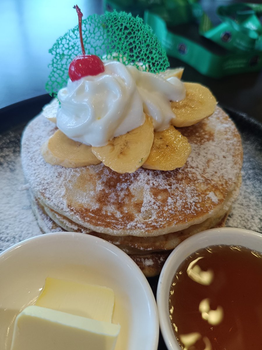 Rise and shine, pancake lovers! ☀️ Fluffy stacks of golden goodness are calling your name. 🥞✨ 
🧈 and 🍯? Absolutely! 😉 Perfect for a weekend treat or a special start to any day. 

#mysnaps #Foodie #foodfriday