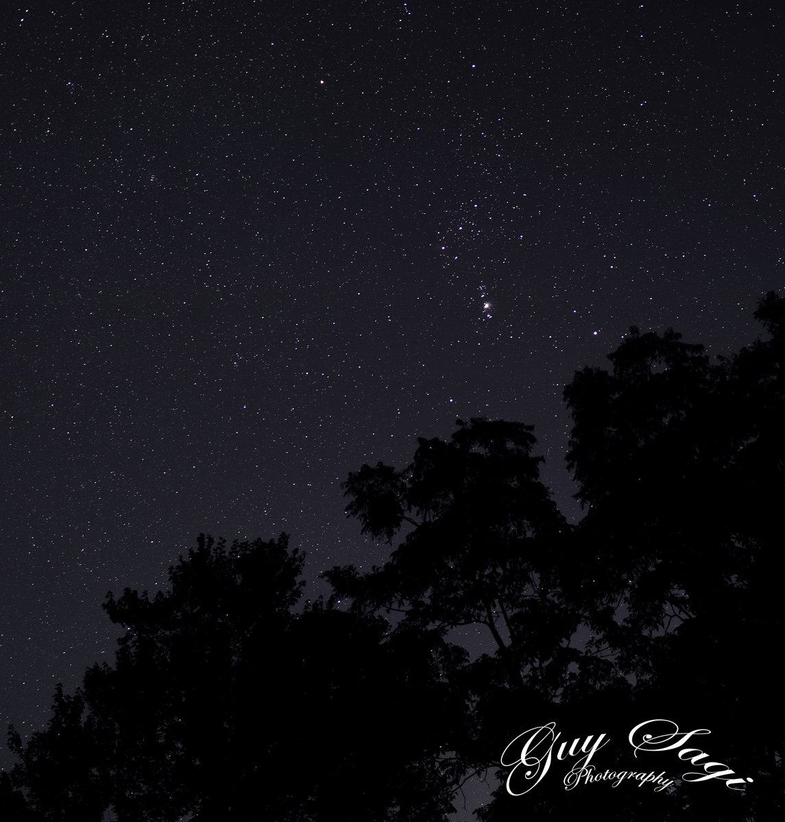 Pretty cool pre-dawn light show around my place this morning. #FearAndLoading #photography