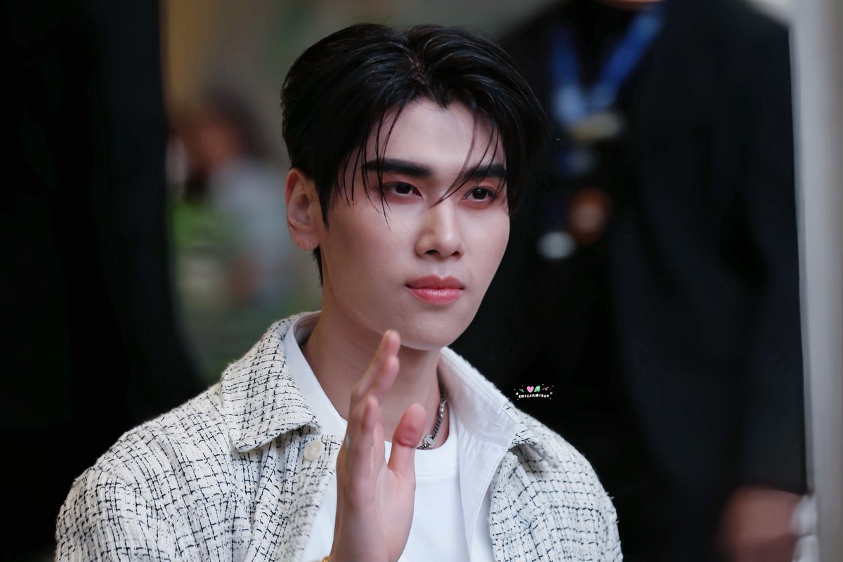 endearingdao's tweet photo. สุดหล่อ 🔥

DUNK x CHANEL
@dunknatachai #dunknatachai https://t.co/nG0DQrvgIa