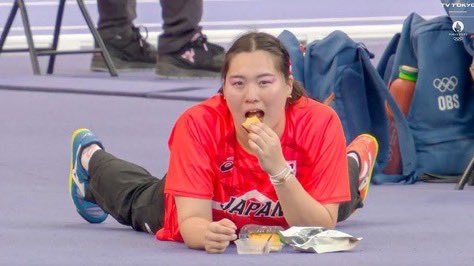 gachizei2025's tweet image. 陸上女子やり投げの北口榛花選手が凄い
・幼少期からスポーツ万能 
・小6の時にバドミントンの全国大会で優勝 
・競泳で全国大会に出場 
・旭川東高(高偏差値)1年でやり投げを始め、競技歴2カ月で道大会優勝 
・翌年の世界選手権で金メダル 
・アジア人には難解なチェコ語がペラペラ