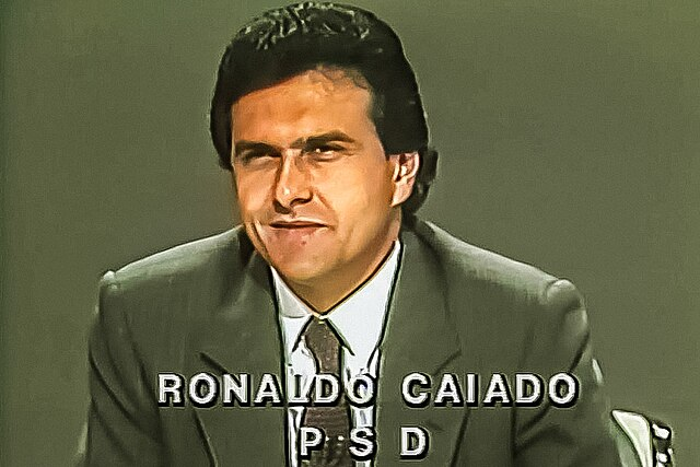 Trabalhando com os debates presidenciais, vi que o Caiado foi candidato a presidência em 1989. Essa eu não sabia mesmo.