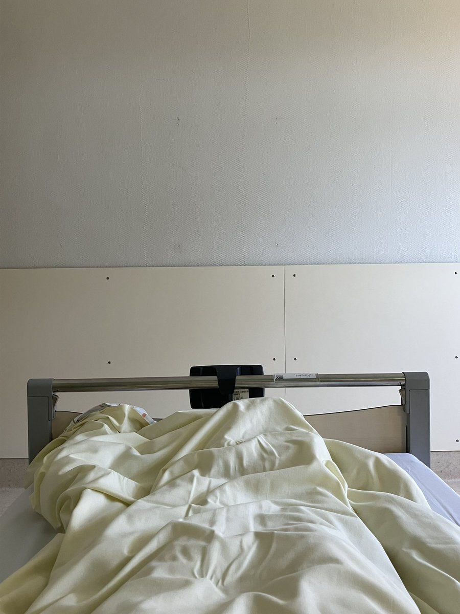 Noch 1,5 Stunden, dann verlasse ich Bayern wieder. Das war, was ME betrifft, der schlimmste Krankenhausaufenthalt. Alle waren nett, aber von ME hat keiner Ahnung und somit wurde vieles schwerer gemacht, als es ohnehin schon ist.