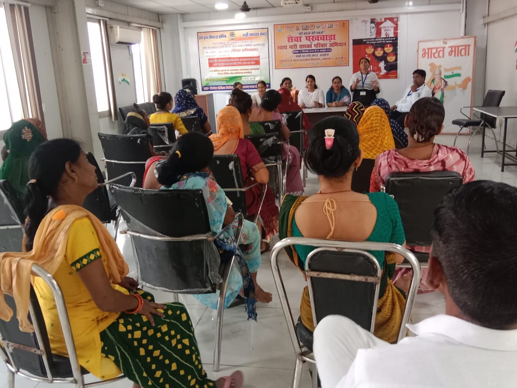 महिलाओं हेतु कानूनी सहायता/ परामर्श शिवर व व्यक्तिगत स्वच्छता हेतु personal/menstrual hygiene हेतु जागरूकता कार्यक्रम का आयोजन किया गयाl Date 19-09-2025 #SevaPakhwada <a href="/UPGovt/">Government of UP</a> <a href="/UPMahilaKalyan/">UP Mahila Kalyan</a> <a href="/dmkannauj1/">dmkannauj</a>