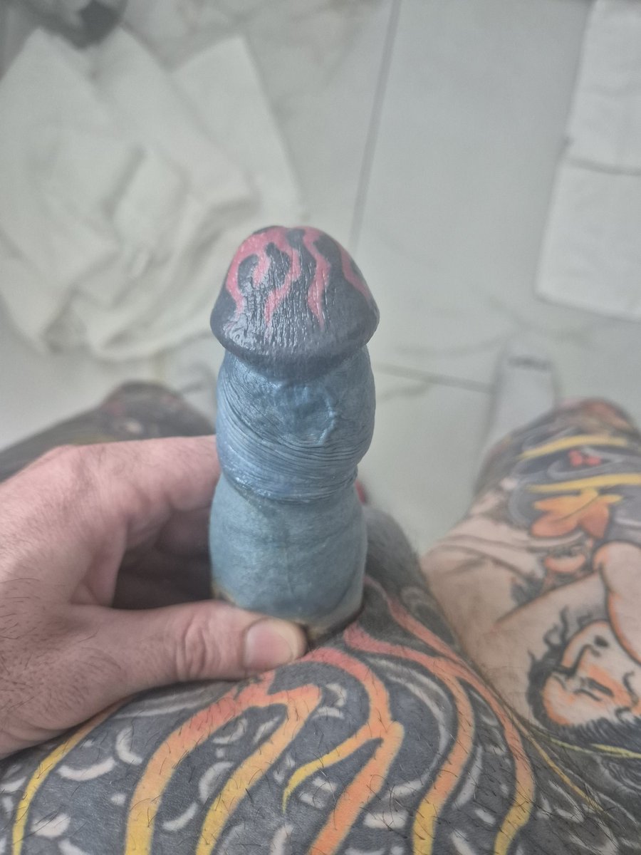 808volcano's tweet photo. Glans and inner shaft

Quick pose

#cocktattoo #tattooedcock #penistattoo https://t.co/kBnu6RXjpR