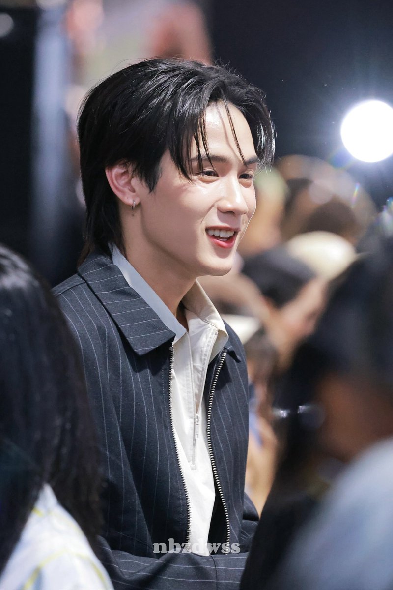 sleptonscene's tweet image. his side profile is insane

CPSLaunchxJava
#CPSLaunchEventxJava