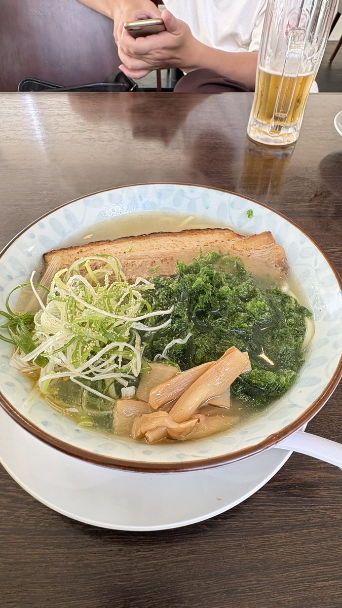 炙りチャーシュー
アーサー塩ラーメンめちゃうまっ😋
特にチャーシュー最高👍
#石垣島