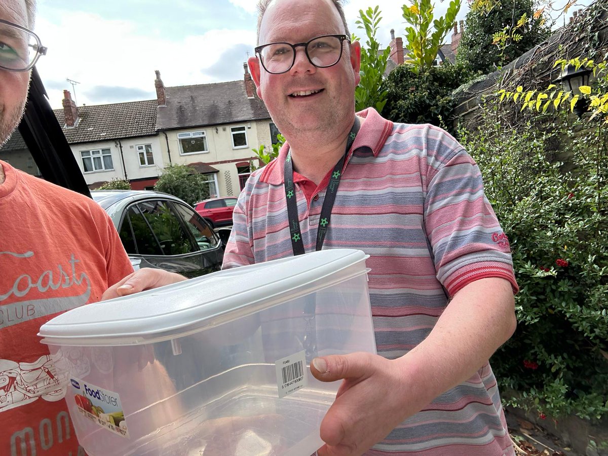 pclokey's tweet image. A massive thank you to one of our neighbours at #Ashlar @CryptLeeds who kindly donated a pulled pork meal over the weekend. This was gratefully received, such support and generosity in the #localcommunity. And I was happy to answer your questions! @jamieewilson77