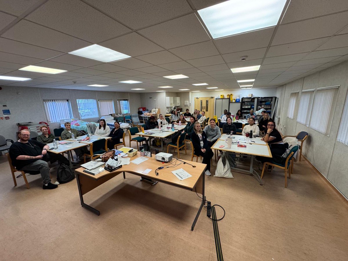 DGProfDev's tweet image. Celebrating #PreceptorshipWeek 🎉 

Post-reg development is more than a milestone—it’s a journey of growth, reflection &amp;amp; support

Every step strengthens practice, confidence &amp;amp; compassion

Here’s to all our nurses &amp;amp; AHPs building their future today 💙 

#ProfessionalDevelopment