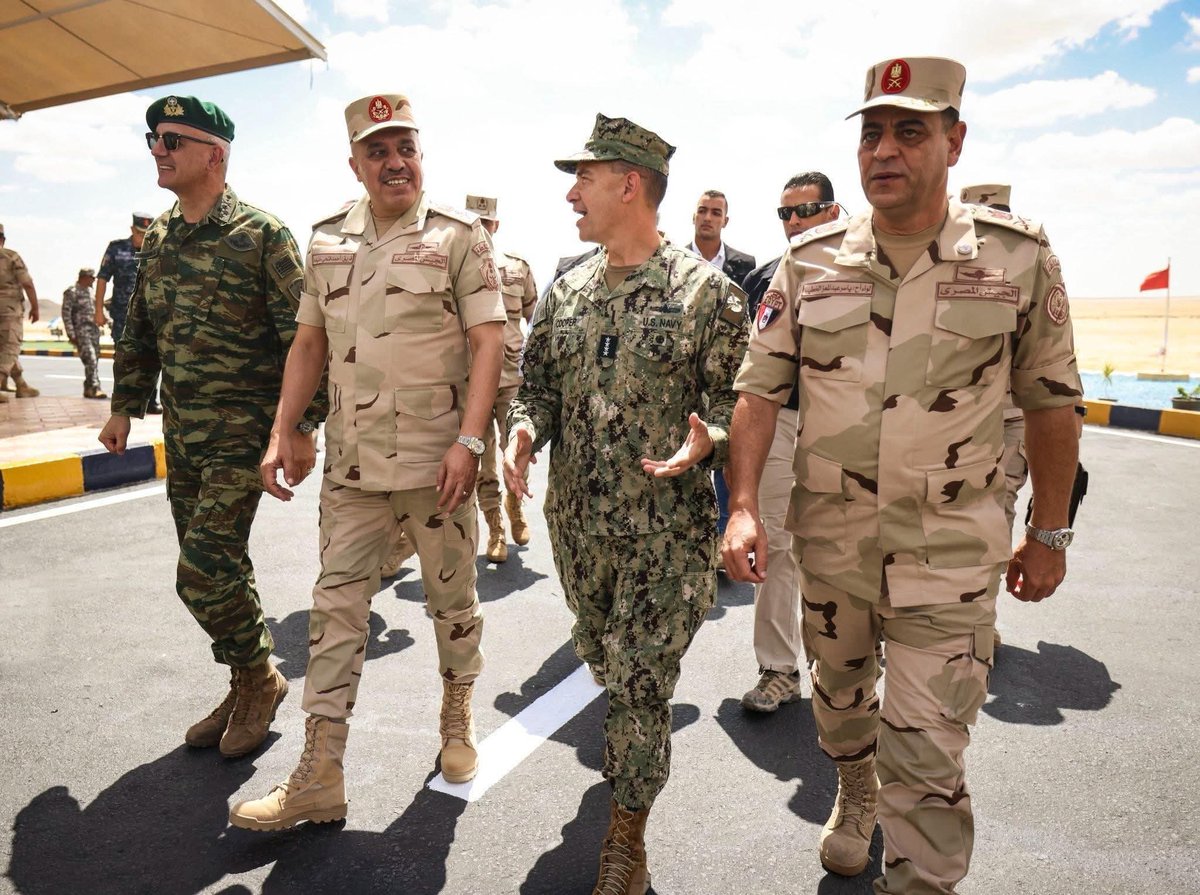 🎯 خلال زيارته الأولى ل #مصر أكد قائد #سنتكوم  "مناورات #النجم_الساطع2025 تظهر مستوى من التطور والتعقيد والاحترافية على أعلى المستويات، إنها واحدة من أكثر المناورات متعددة الجنسيات تعقيدا في العالم، وتعكس ريادة #القاهرة في جمع هذا العدد الكبير من الدول معا"

#أمريكا