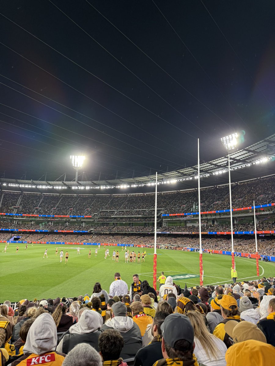 Tonight’s MCG attendance: 99,597  #AFLFinals