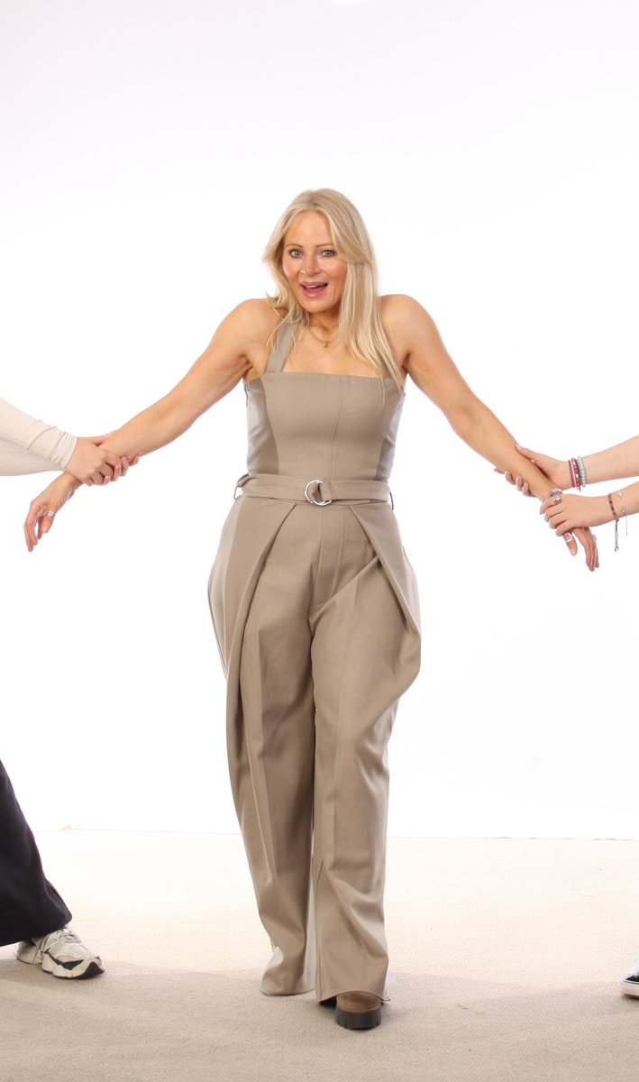 vicky looking this good in our photo op with her idk how I survived