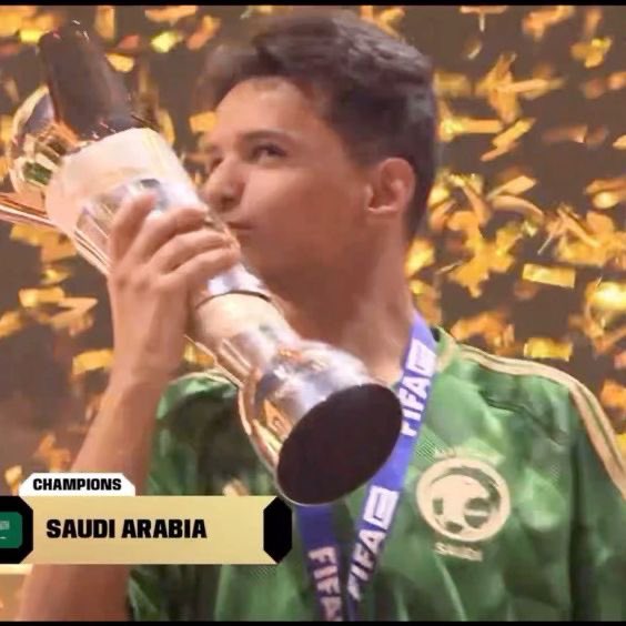 اهم انجازات THE GOAT OF MENA 🐐🐐

بما ان اغلب الاخبار تقول ان TRK511 خارج اسوار الصقور🦅💔
ثريد خفيف نستذكر فيه اهم انجازاته 🙌🏻🙌🏻