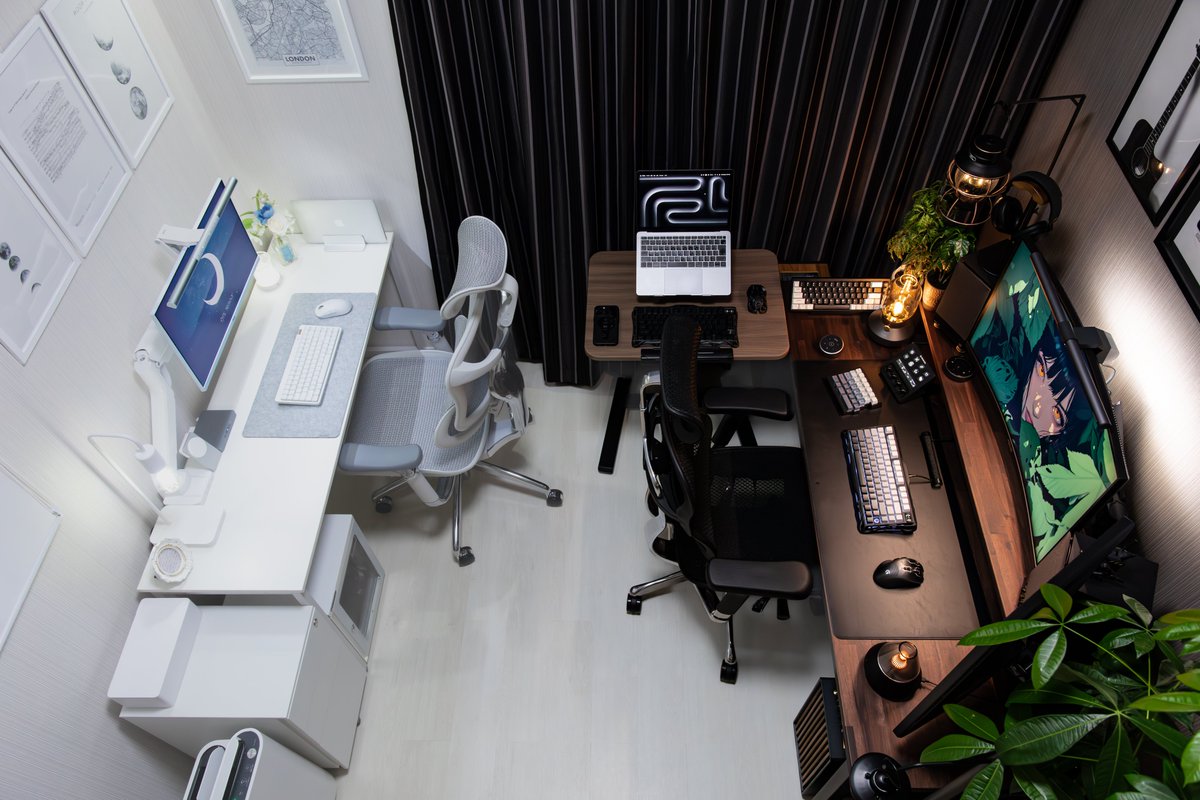 ⬜️White × Black⬛️
#desksetup