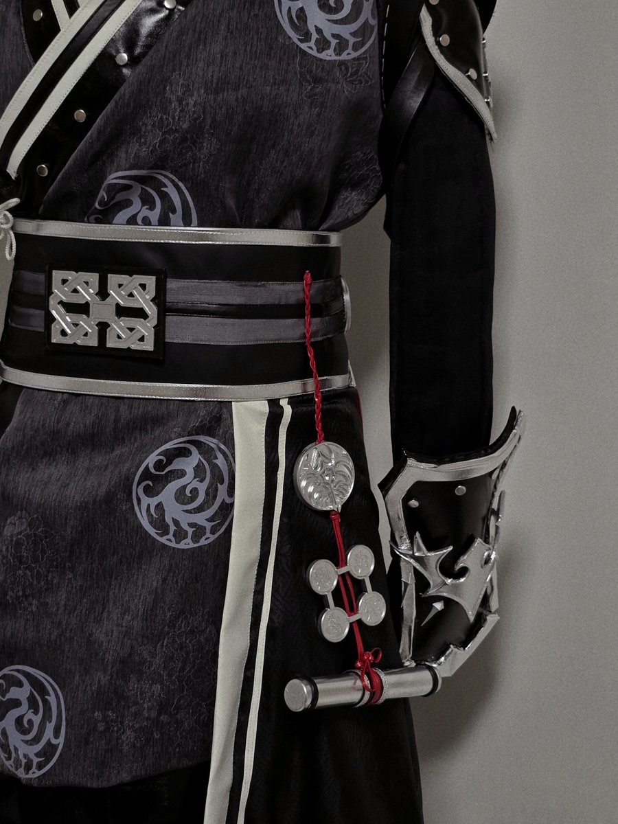 _ssunmade's tweet image. 코스프레 소품 제작  

사이퍼즈 - 테이 의상 장식물 작업했습니다!

신청자분이 요청해주신 사이즈로 작업했으며, 3D 모델링과 출력만 진행했으며, 후가공과 도색은 신청자분이 직접 완성 해주셨습니다! 
멋진 의상과 함께 있으니 더욱 빛나보여요🥹
신청해주셔서 감사합니다!👊

 #태양공방