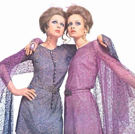 groovyboyd's tweet image. Happy 76th birthday to the lovely Twiggy!
Here is Pattie photographed with Twiggy 🤍