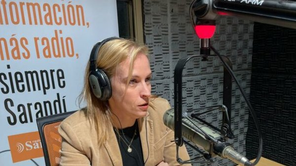 Secretaria general de Adeom Montevideo: “Estamos pagando los platos rotos de la gestión pasada”.

Entrevista en #InformativoSarandí a Silvia Tejera.

sarandi690.com.uy/2025/09/19/sec…
