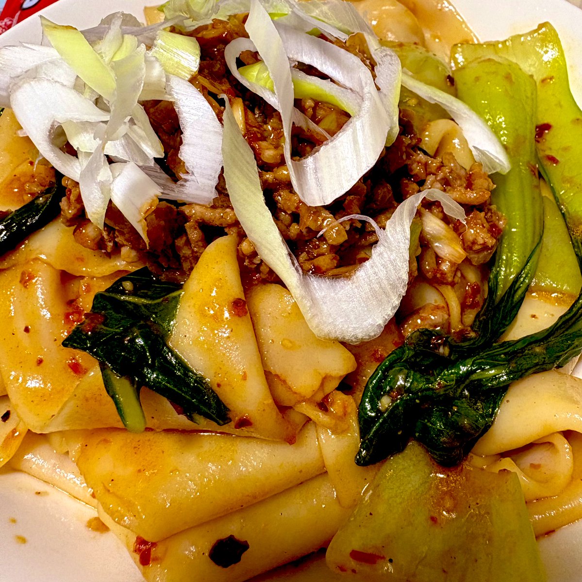 ハマってる𰻞𰻞麺(ビャンビャン麺)自分で一から作ってみた🤭
美味しすぎて最高🤍🤍