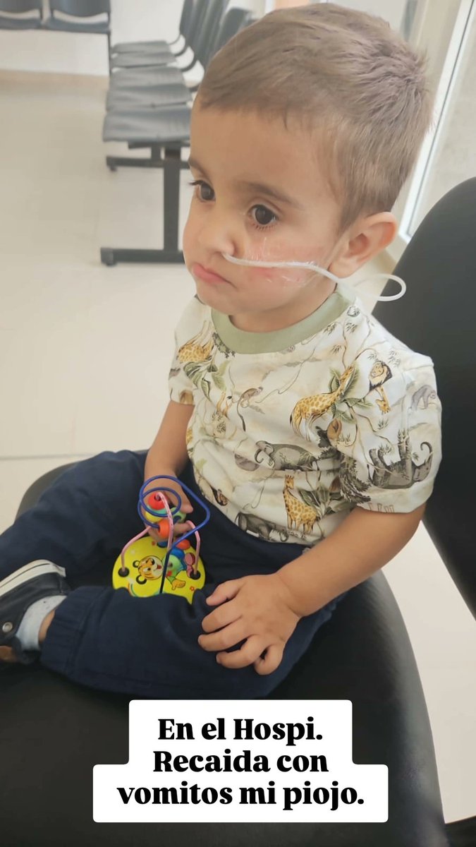 Ayer dije.. mañana descanso y no hago milas para estar con Hila todo el tiempo.
Anoche fue tremendo una noche con náuseas y vomitos constante.
Ahora en la guardia del hospi esperando a ser atendidos.